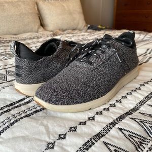 TOMS Cabrillo Sneaker
